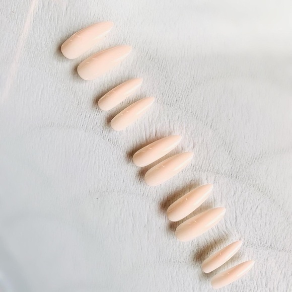 💎5/$25💎 Stiletto Pink Nude Press On Nails - Picture 2 of 3